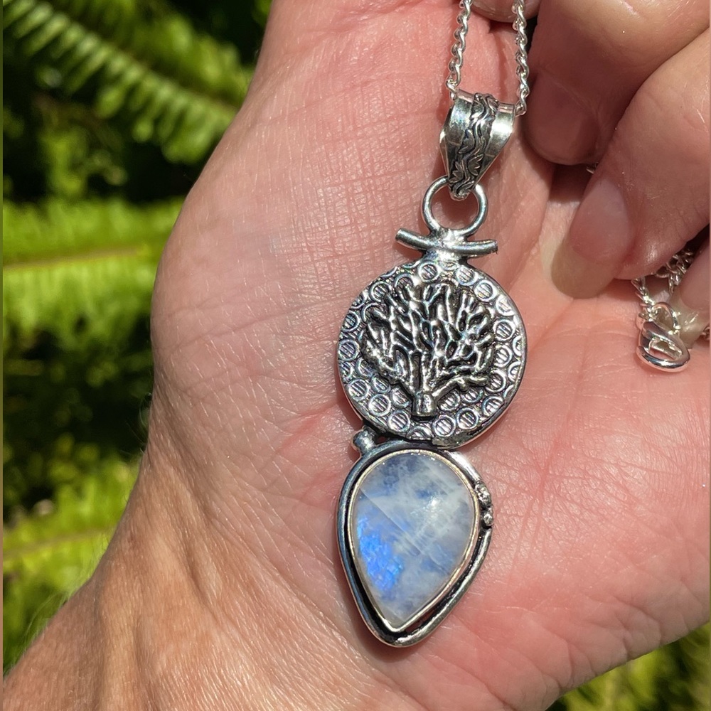 😵Tree of life Blue flash Rainbow Moonstone Pendant necklace 925 Sterling Silver